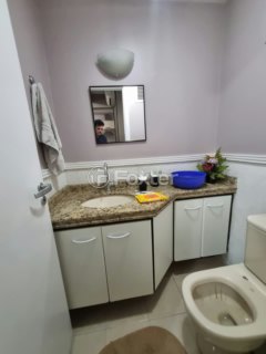 Image 8 - 894687
