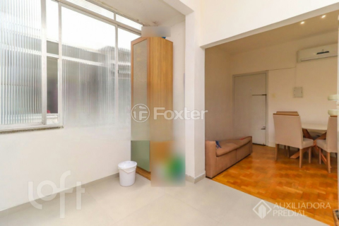 Image 7 - 894719