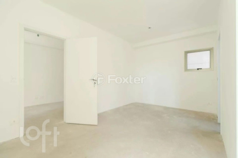 Image 7 - 894861