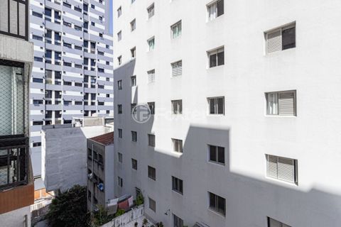 Image 7 - 894994