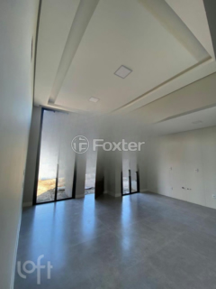 Image 7 - 895007