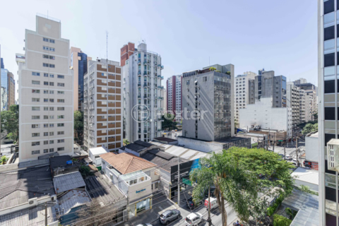 Image 9 - 895012