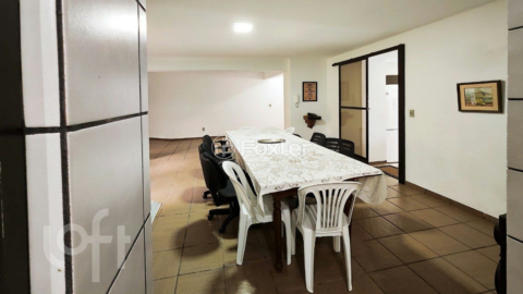 Image 32 - 895016