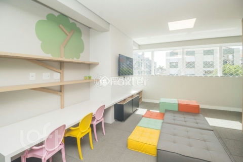 Image 11 - 895172