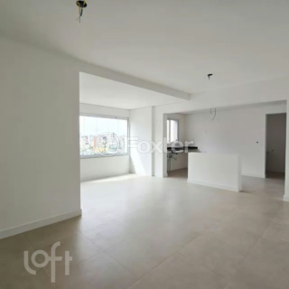 Image 1 - 895181