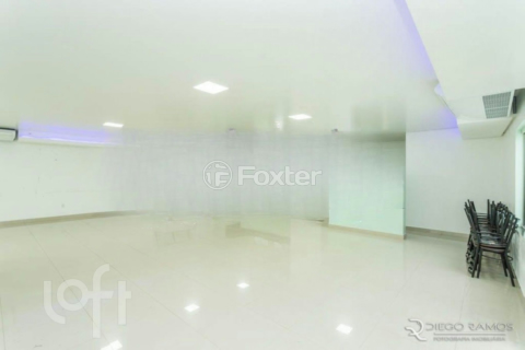 Image 5 - 895209