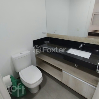 Image 7 - 895511