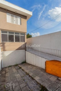 Image 38 - 895527