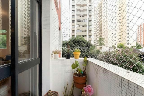 Image 5 - 895551