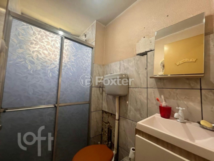 Image 9 - 895603