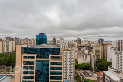 Image 24 - 895630