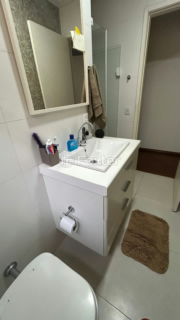 Image 19 - 895674