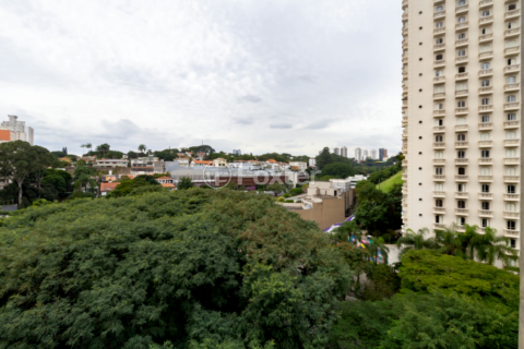 Image 31 - 895747