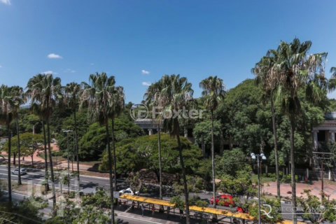 Image 8 - 895797