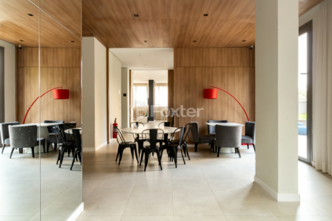 Image 23 - 895846