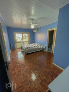 Image 11 - 895857