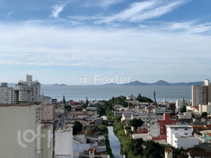 Image 26 - 895939