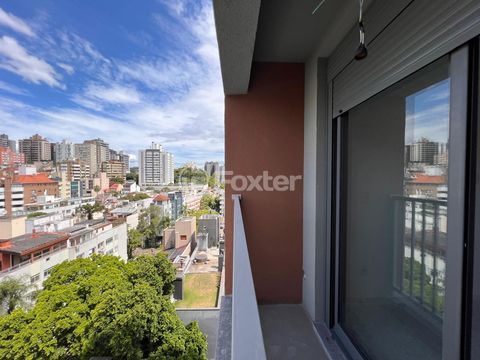 Image 1 - 895971
