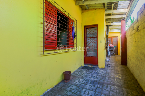 Image 30 - 896044