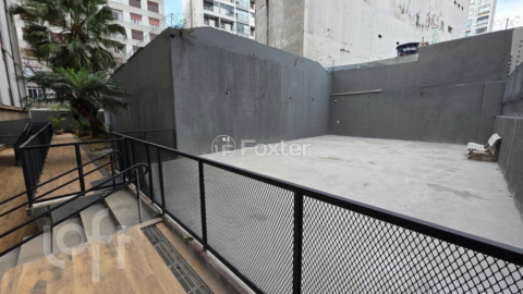 Image 10 - 896076