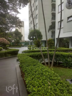 Image 6 - 896195