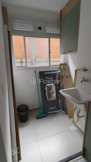 Image 8 - 896221