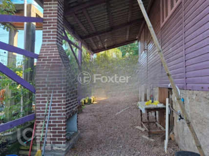 Image 6 - 896222