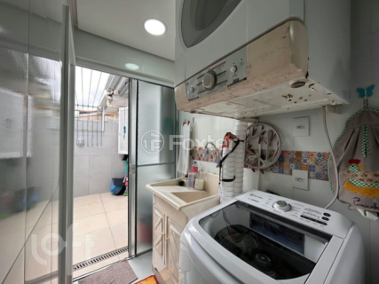 Image 9 - 896289