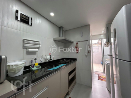 Image 7 - 896289