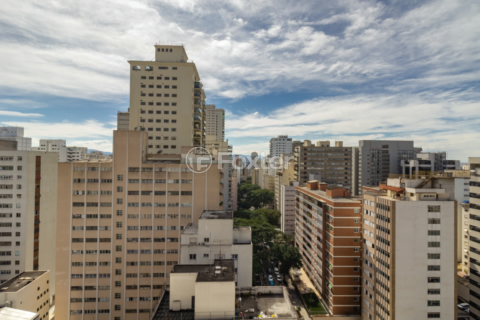 Image 26 - 896294