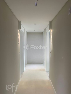 Image 8 - 896421