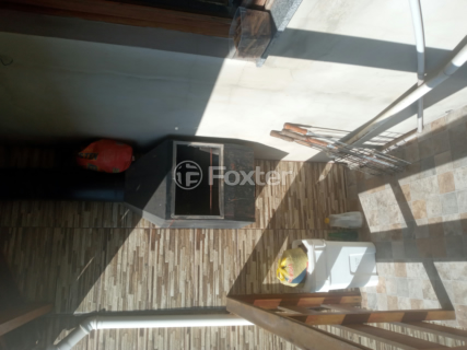 Image 8 - 896450