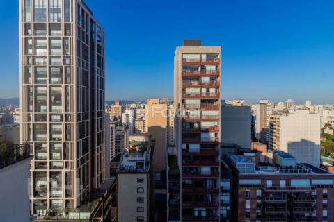 Image 30 - 896512