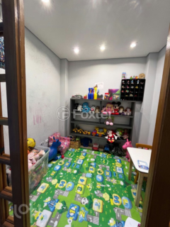 Image 10 - 896518