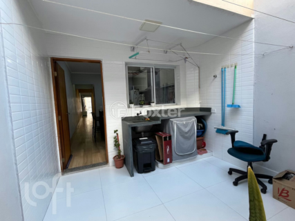 Image 3 - 896518