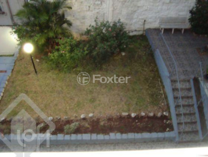 Image 1 - 896536