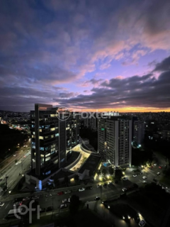 Image 15 - 896602