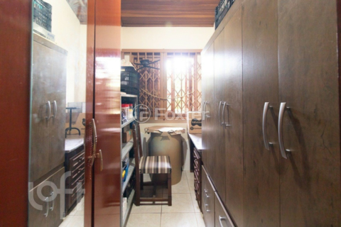 Image 3 - 896609