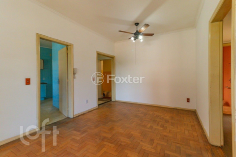 Image 7 - 896612