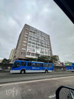 Image 30 - 896636