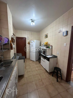 Image 3 - 896636