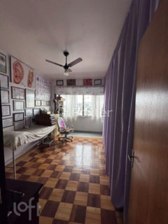 Image 4 - 896636