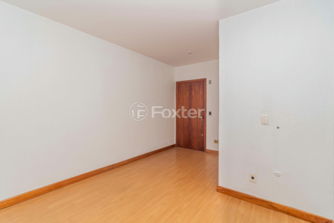 Image 4 - 896662