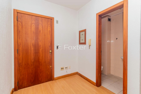 Image 8 - 896662