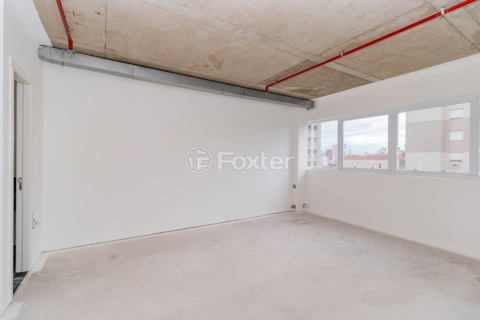 Image 8 - 896697