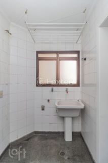 Image 38 - 896829