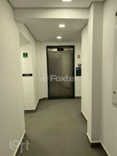 Image 17 - 896845