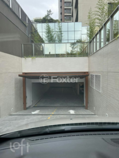 Image 8 - 896845