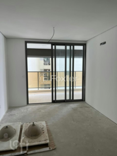 Image 32 - 896845