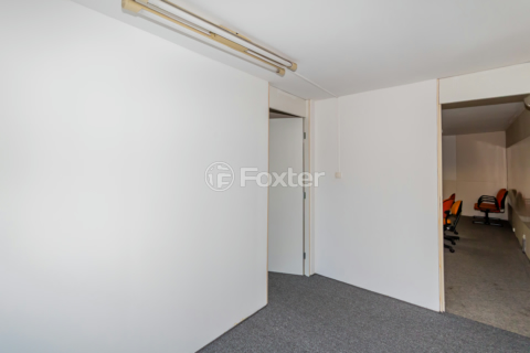 Image 33 - 896927